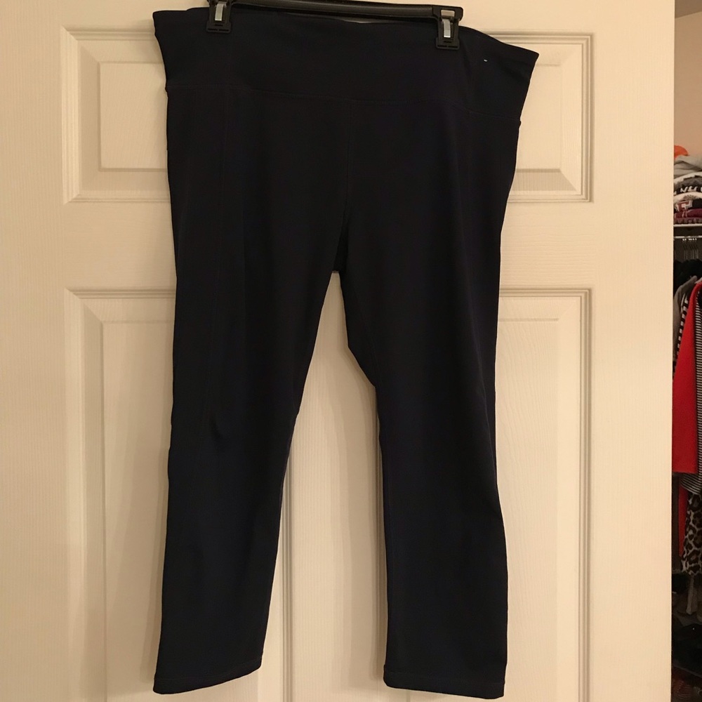 GapFit Navy Blue Leggings with Side Cutout Detail